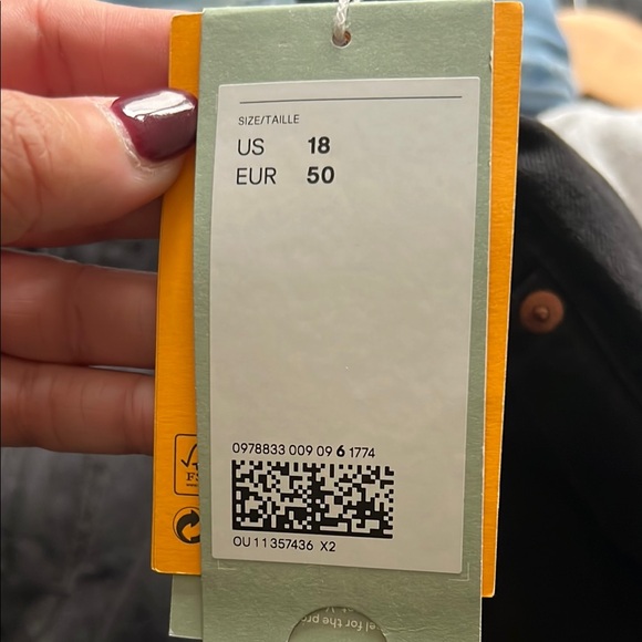 H&M Black Loose Mom Jeans - Picture 2 of 6